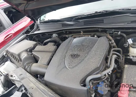 2018 Toyota Tacoma Sr5 V6 from USA, damaged, VIN 3TMAZ5CN0JM074127
